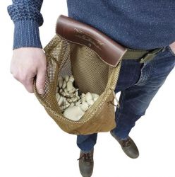 Foraging mesh bag for mushrooms